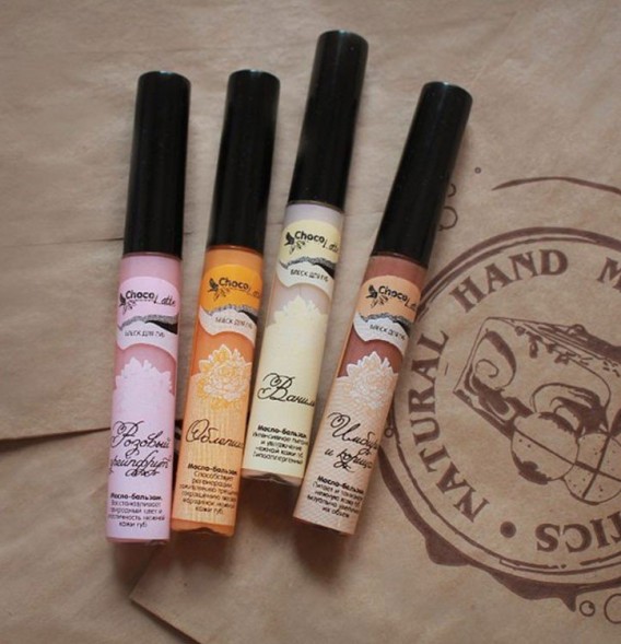 ChocoLatte Бальзам-блеск для губ ИМБИРЬ И КОРИЦА, 7 мл