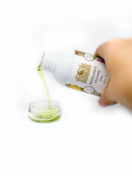 Масло для волос Брингарадж Кунжут (Bhringraj Sesame Hair Oil), 150мл. Для роста и питания волос, против выпадения. (Indibird)