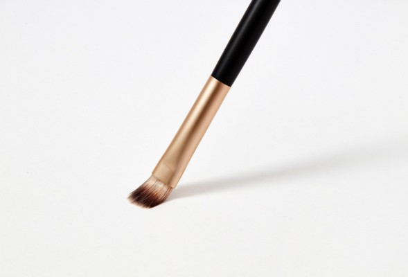 PuroBio Кисть для теней и консилера 04