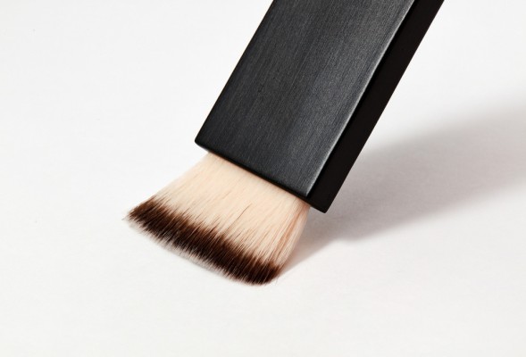 PuroBio Кисть для хайлайтера и бронзера 12