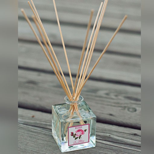 Аромадиффузор &amp;quot;Роза&amp;quot;, 200мл. (Le Blanc)