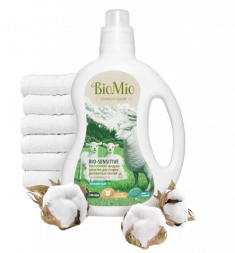 Эко-средство для стирки деликатных тканей Bio-Sensitive, без запаха, 1500мл (BioMio)