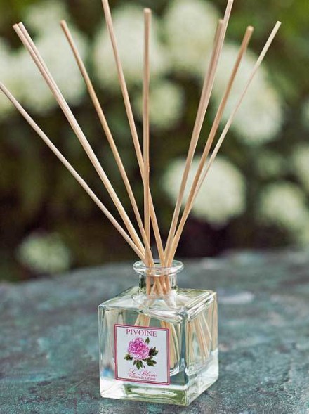 Аромадиффузор Пион, 200 мл. (Le Blanc)